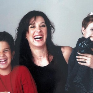 Claudia Raia já é mãe de dois filhos, Enzo e Sophia