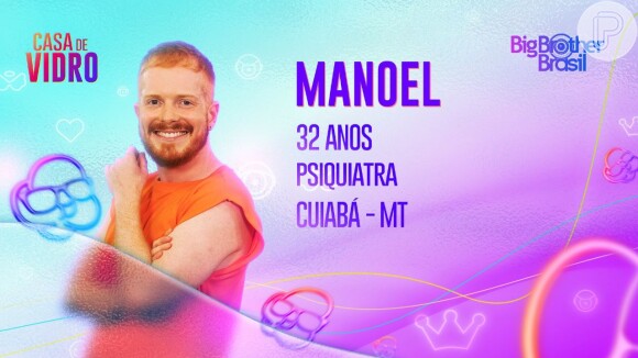 Casa de Vidro 'BBB 23': Manoel Vicente é natural de Cuiabá e trabalha como psiquiatra. Ele vive um relacionamento aberto com o namorado
 