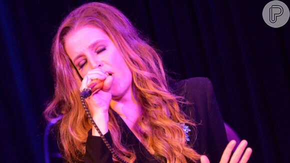 Filha de Lisa Presley emociona web ao publicar homenagem a mãe