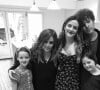 Lisa Marie Presley ao lado dos quatro filhos em foto de 2019