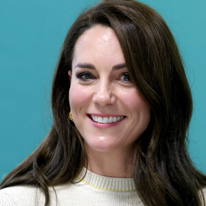 Kate Middleton está com cabelo castanho escuro: a Princesa de Gales optou por tom mais sóbrio