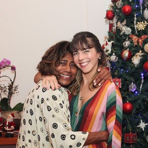 Julia postou fotos de momentos com Gloria Maria