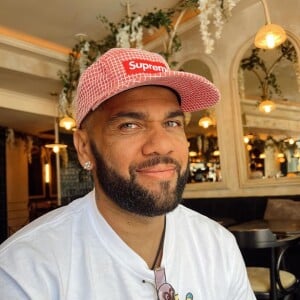 Daniel Alves: um relatório elaborado pelo Hospital Clínico de Barcelona e divulgado pelo portal Informalia já havia atestado que houve penetração vaginal