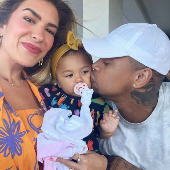 Léo Santana é pai de Liz, de 1 ano, fruto do casamento com Lorena Improta