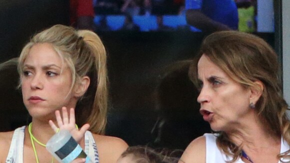 Mãe de Piqué tentou separar o ex-jogador de Shakira. Entenda!