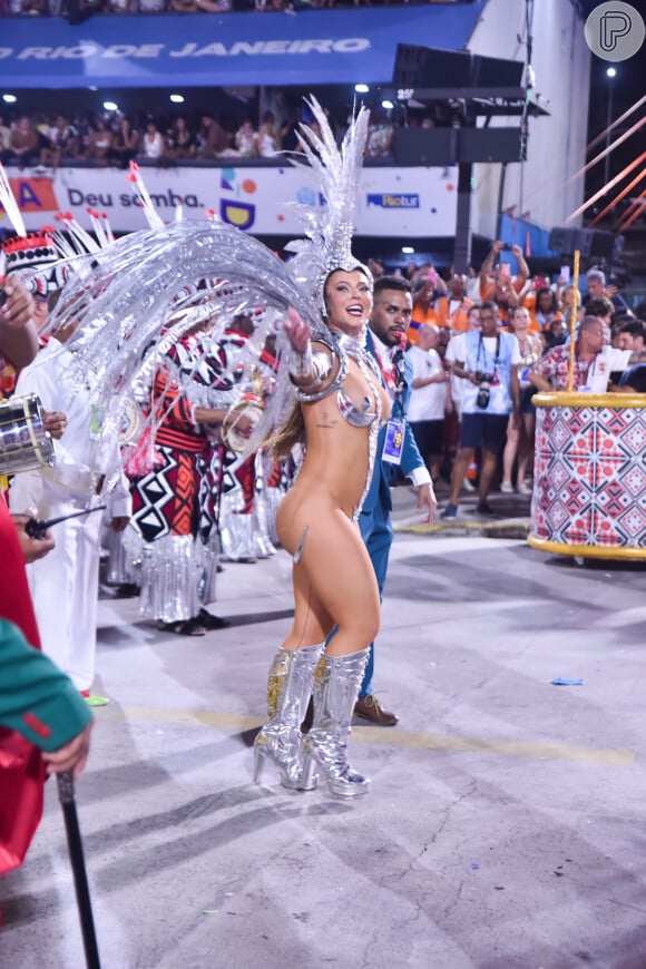 Paolla Oliveira valoriza liberdade no Carnaval e aposta em fantasia ousada