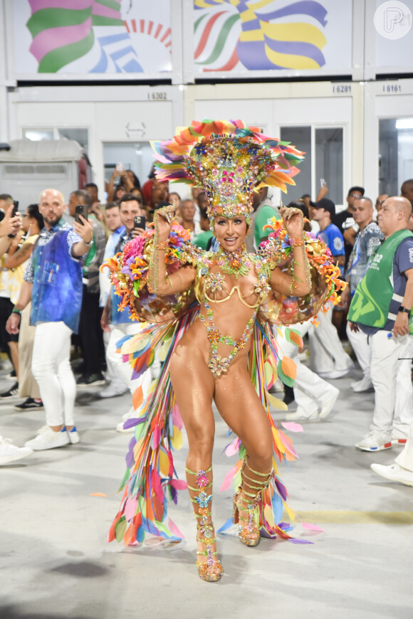Sabrina Sato no Carnaval 2023: 'É quando consigo me desafiar na avenida, no camarote e no samba no pé'