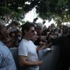 O astro Tom Cruise causou frisson na saída do Copacabana Palace na tarde desta sexta-feira (29)