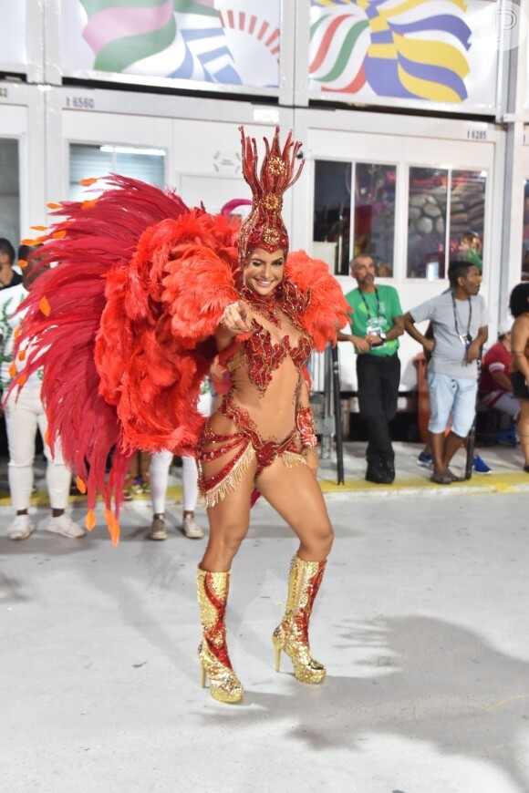 Influenciadora Marina Ferrari foi musa da Imperatriz Leopoldinense no Carnaval 2023