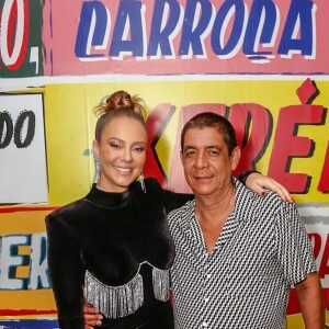 Paolla Oliveira também demonstrou muita sintonia com Zeca Pagodinho, o grande homenageado da Grande Rio