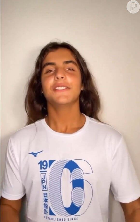 Internautas afirmaram que Marcelo de cabelo longo era muito parecido com Ivete Sangalo