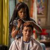 'Malhação': Jeff raspa o cabelo para homenagear Lucrécia, que luta contra câncer de mama