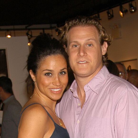 Meghan Markle e Trevor Engelson começaram a namorar em 2004, se casaram em 2011 e se separaram em 2013