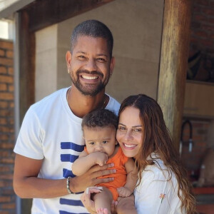 Vários famosos celebraram o momento e mandaram elogios à famosa