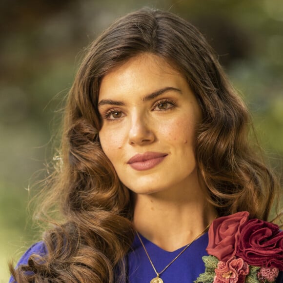 Gilda (Mariana Ximenes) fica na mira de vingança de Marê (Camila Queiroz), na novela 'Amor Perfeito'