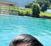 Bruna Biancardi publicou uma foto curtindo um dia de piscina