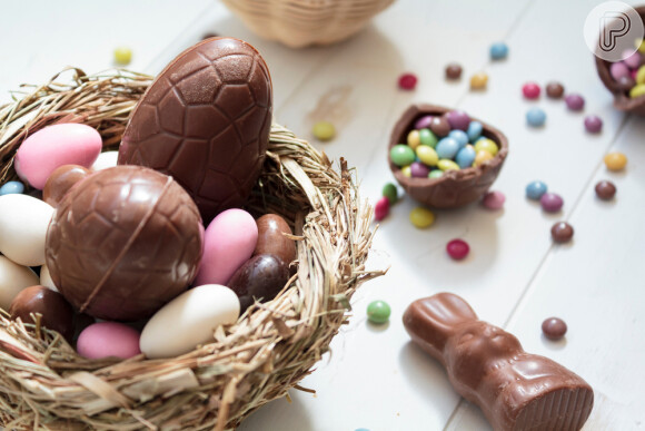 O chocolate é utilizado em ovos de Páscoa. O produto já se tornou uma marca da data comemorativa