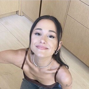 Ariana Grande mandou recado importante para os fãs