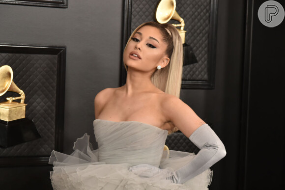 Ariana Grande desabafou sobre as críticas nas redes sociais