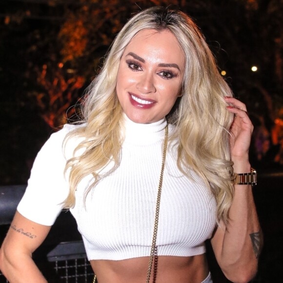 Juju Salimeni esbanja estilo com um guarda-roupa de dar inveja