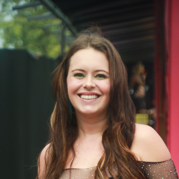 Mariana Bridi vem recebendo apoio das mulheres após revelar fim do casamento com Rafael Cardoso em dezembro de 2022