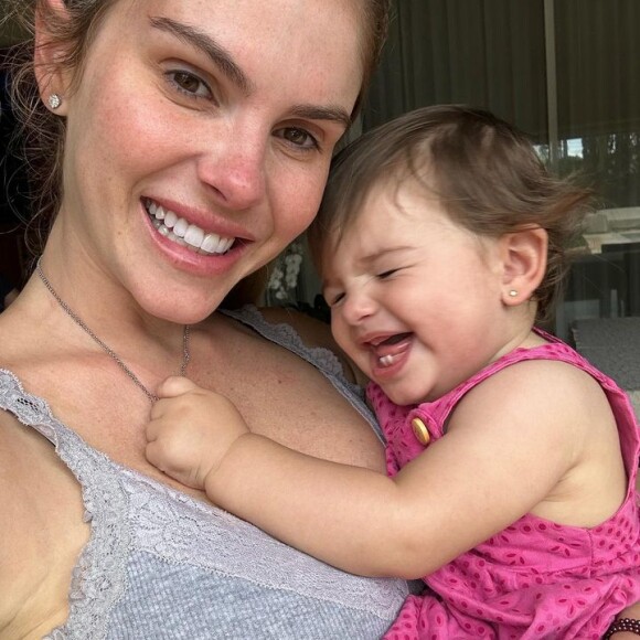 Bárbara Evans é mãe de Ayla, de 1 ano de idade