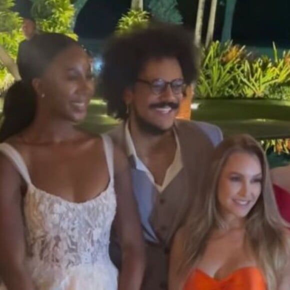 Casamento de Camilla de Lucas contou com a presença de diversos ex-BBBs