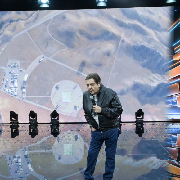 Com fim do 'Faustão na Band', emissora vai continuar investindo na linha de shows no horário