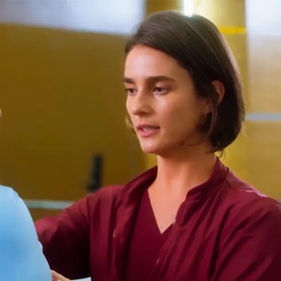 Novela 'Vai na Fé': exibição ou não do beijo de Clara (Regiane Alves) e Helena (Priscila Sztejnman) vai ser decidido pela Globo nesta terça-feira 23 de maio de 2023