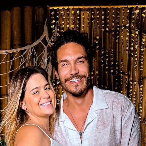 Viih Tube e Eliezer têm usado as redes sociais para falar sobre os desafios de criar um bebê