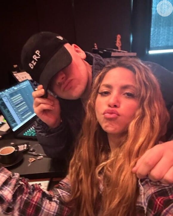 Shakira após se separar de Piqué lançou uma música que foi um estourou com bizarrap.