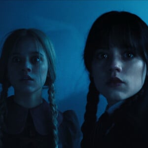  Fãs de Wandinha querem que a 'Família Addams' apareça mais na série.