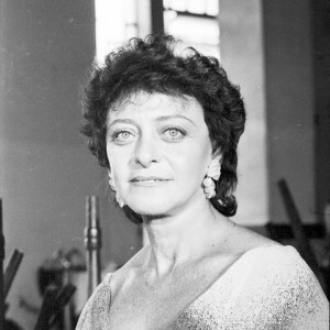 Na novela 'O Sexo dos Anjos', Leina Krespi foi a Jandira. Atriz morreu em 2009