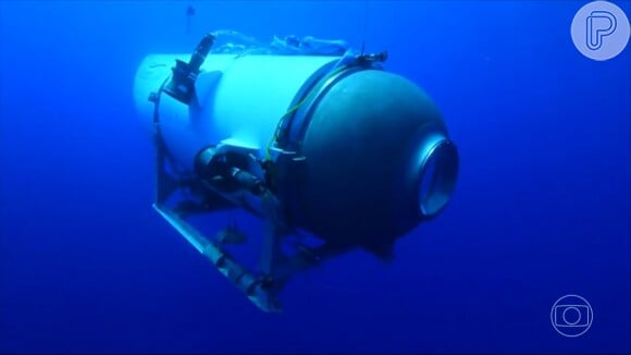 É uma corrida contra o tempo para encontrar o submarino com passageiros perdidos no oceano.