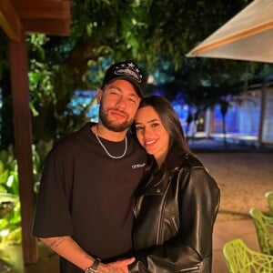 Neymar não recebeu a namorada, Bruna Biancardi, em noite de pôquer com amigos