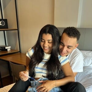 João Gomes e Ary Mirelle revelaram a primeira gravidez em 7 de junho de 2023, um mês depois de retomarem o namoro