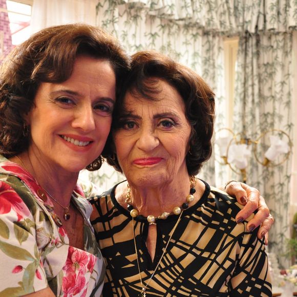 Laura Cardoso é uma das maiores atrizes da atualidade. Aqui ela está com Marieta Severo quando fez uma participação em 'A Grande Família'.