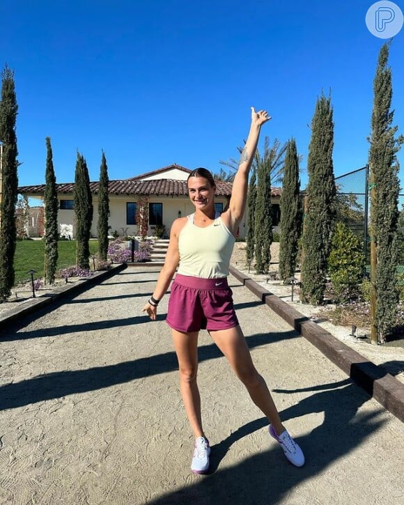 Aryna Sabalenka é uma atleta jovem, completou 25 anos recentemente.