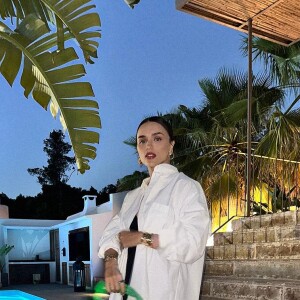 Rafa Kalimann, em Ibiza, desfila looks de tirar o fôlego
