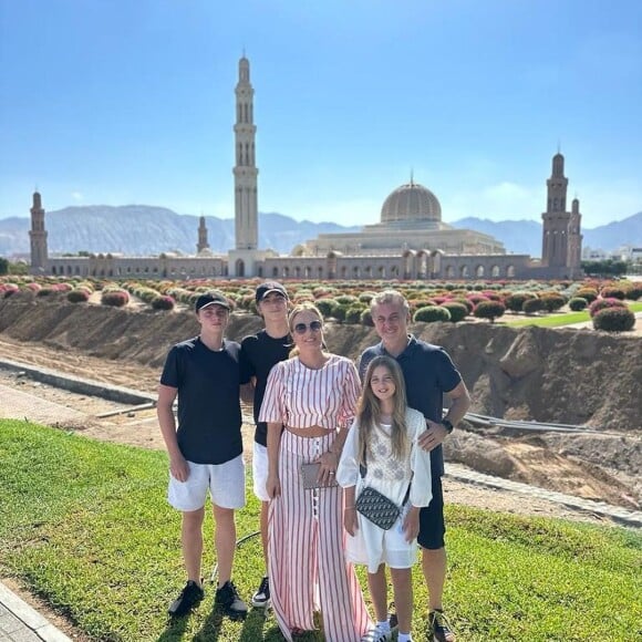 Angélica e Huck são pais de 3 filhos