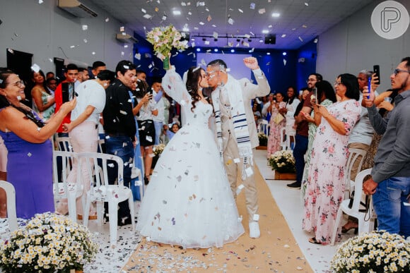 O casamento das irmãos gêmeos com as irmãs gêmeas aconteceu em uma igreja evangélica em Palmas.