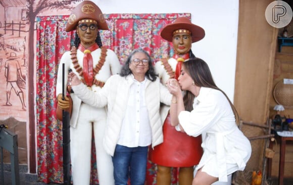 Nicole Bahls curte Feira de São Cristóvão ao lado de empresária Marlene Mattos após polêmicas com Xuxa