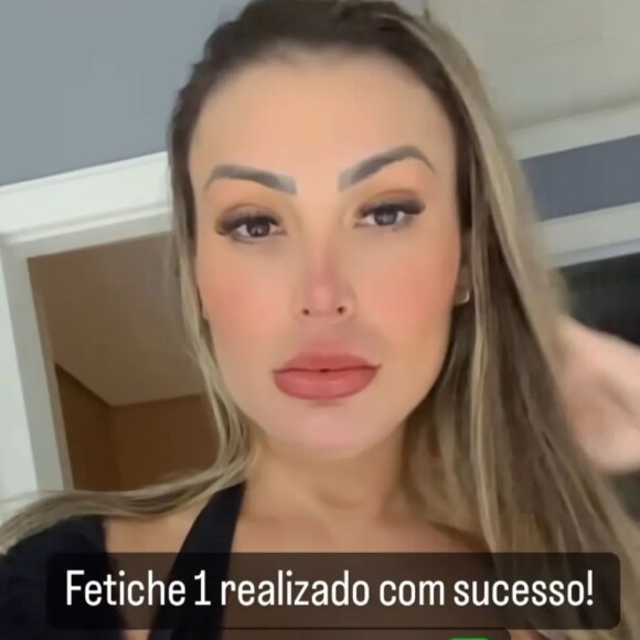 Andressa Urach avisou para seus seguidores que gravou um vídeo realizando um fetiche relacionado a xixi.