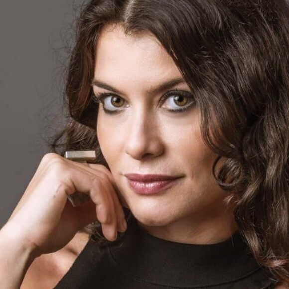 Alinne Moraes fará nova novela na Globo e viverá personagem LGBTQIAP+