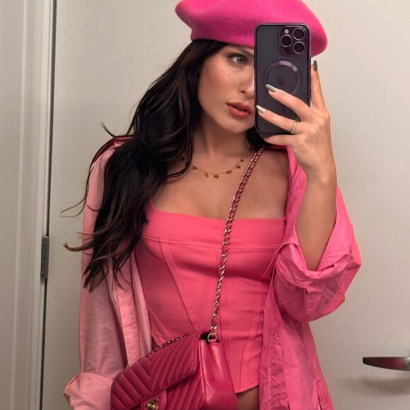 Larissa Manoela passou a desconfiar dos pais depois que uma de suas mansões em Orlando foi vendida sem o consentimento dela