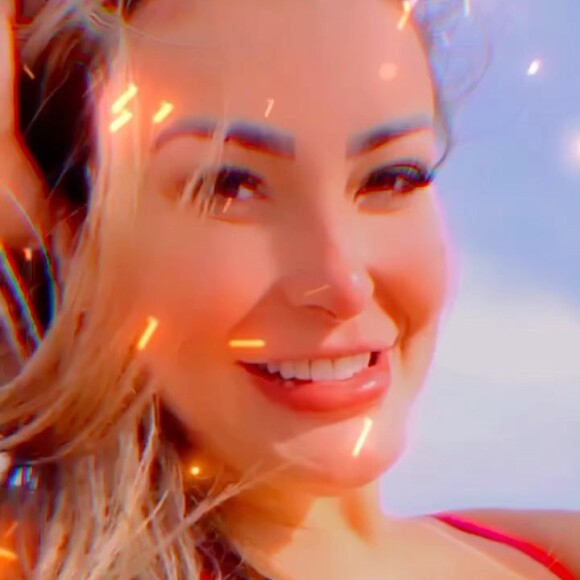 Andressa Urach quer investir fortuna de fotos e vídeos íntimos em imóveis