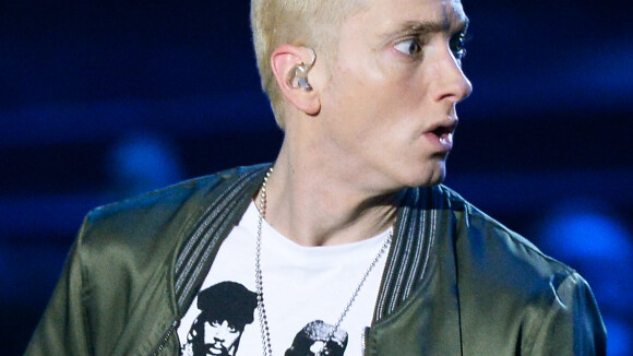 Fã de Eminem morre um dia após receber visita do cantor americano