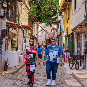 O hit 'Tá Ok', de Dennis DJ e Kevin O Cris, considerado o grande sucesso do ano no Brasil, ganhou um remix com Maluma e Karol G