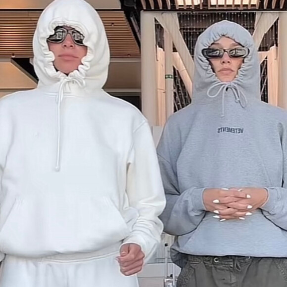 Bruna Marquezine e Sasha Meneghel aparecem irreconhecíveis em aeroporto e compartilham vídeo engraçado no TikTok