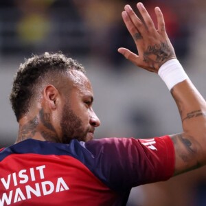 Neymar pede para sair do PSG